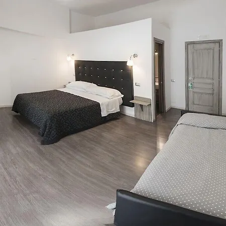 Donna Luisa 4* נאפולי